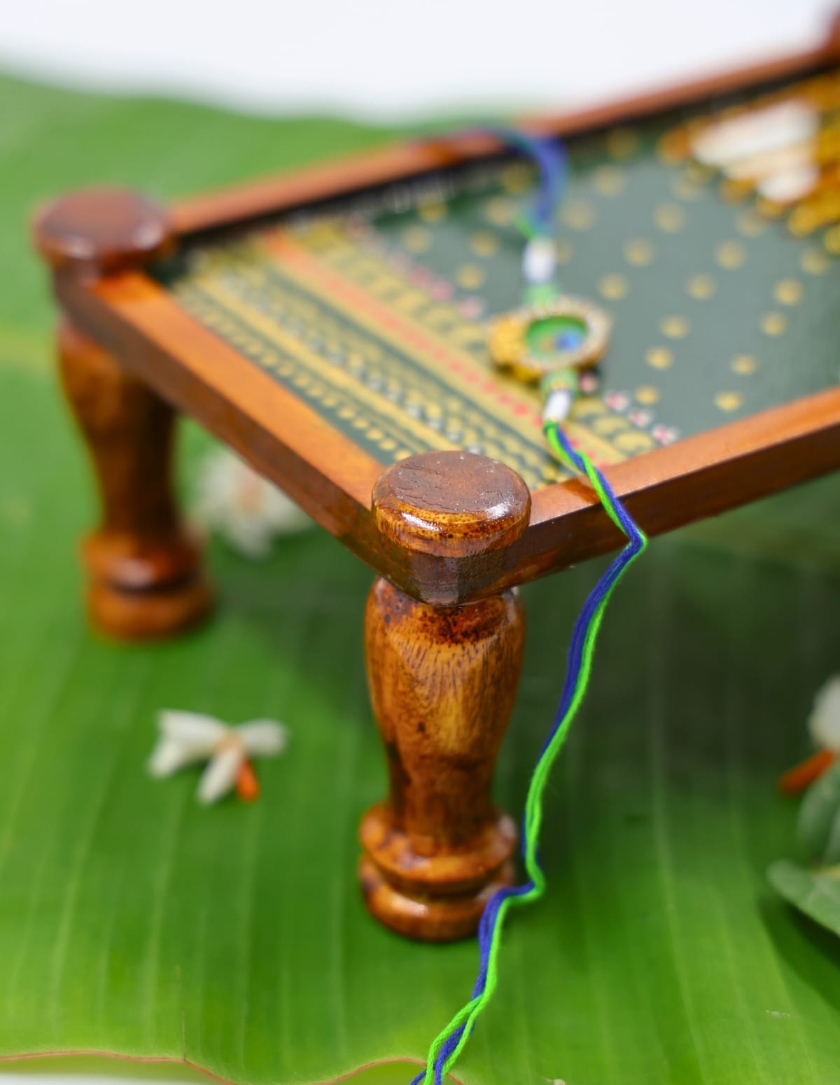 The Emerald Cot Display