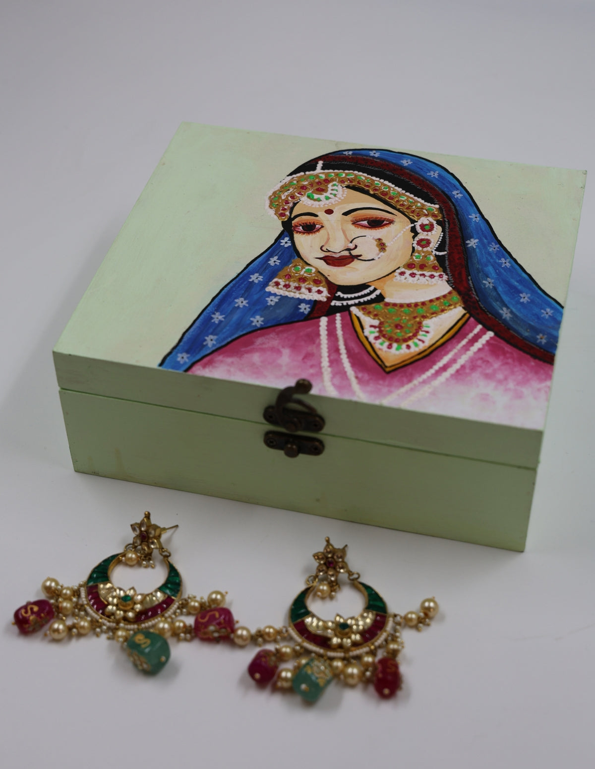 Jewellery and Accessories Box 2