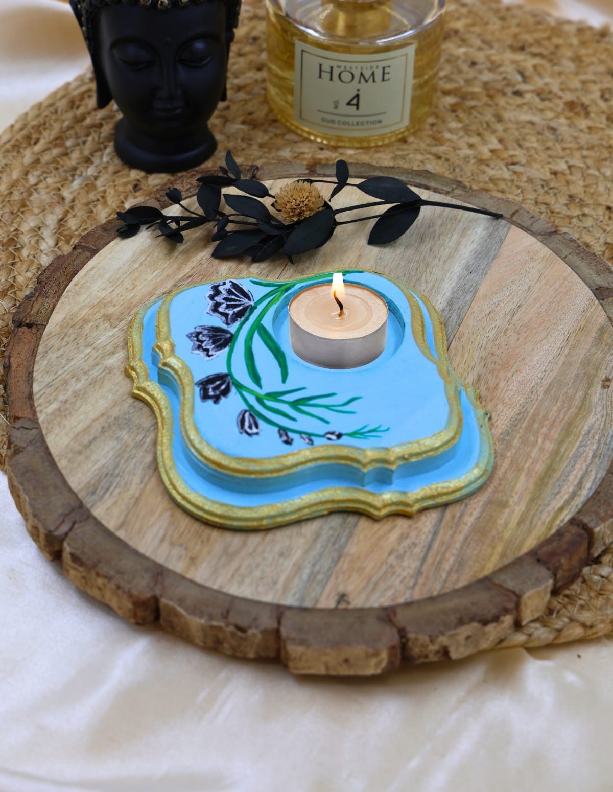 Baroque-style Wooden Candle Holder