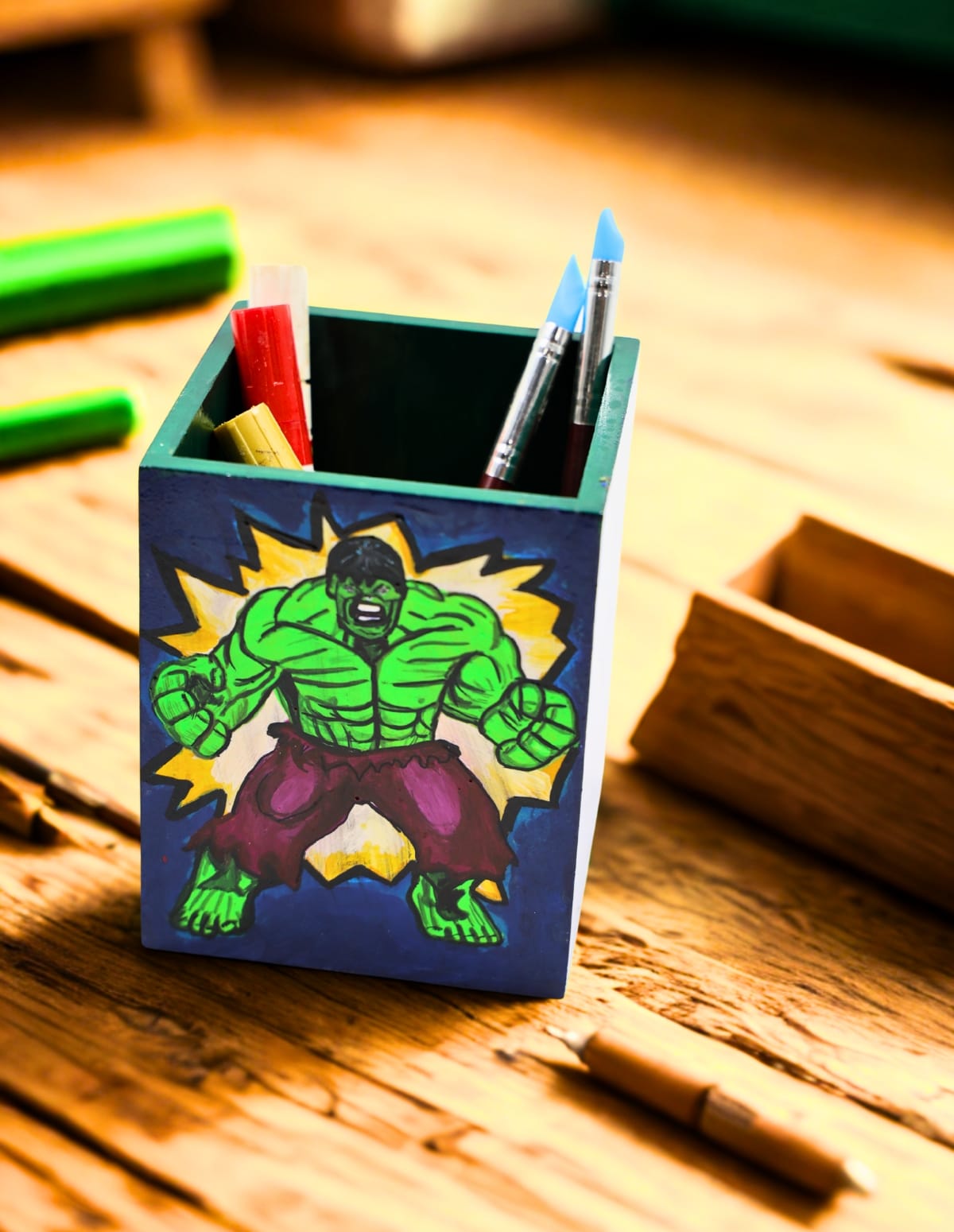 Hulk-Themed Pen Stand